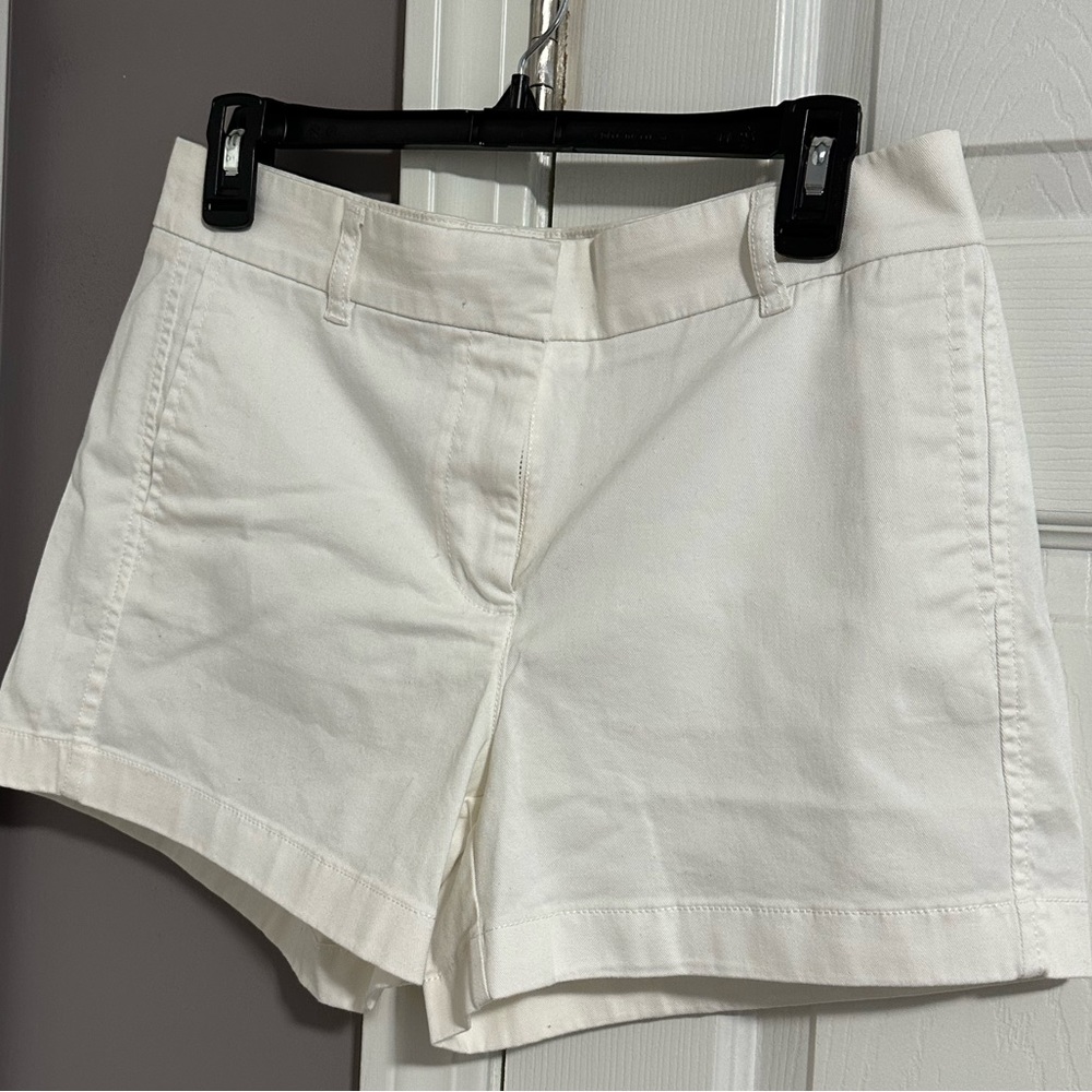 New without tags J Crew size 6 shorts